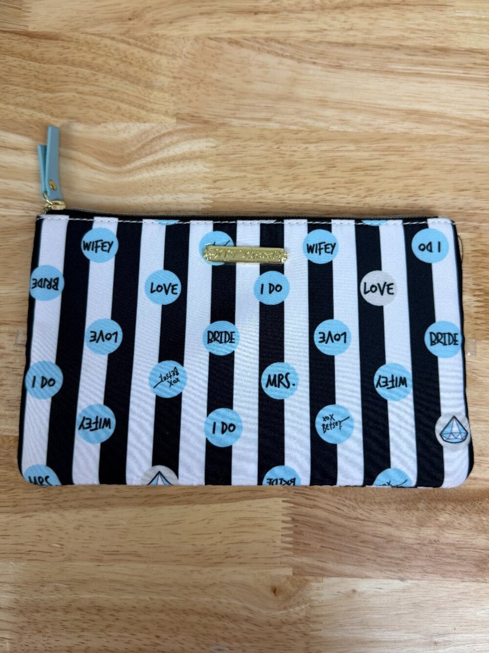 Betsey Johnson Bridal Striped Wristlet Clutch Pouch Mrs Wifey I Do